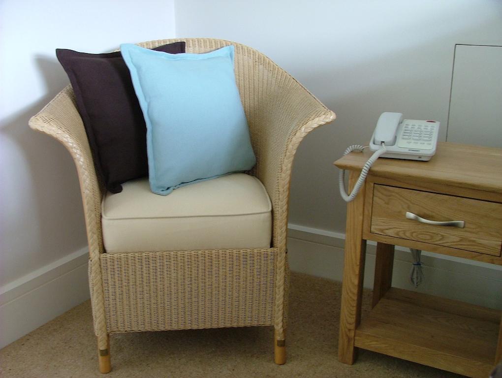 Mead Lodge B&B Corsham Chambre photo