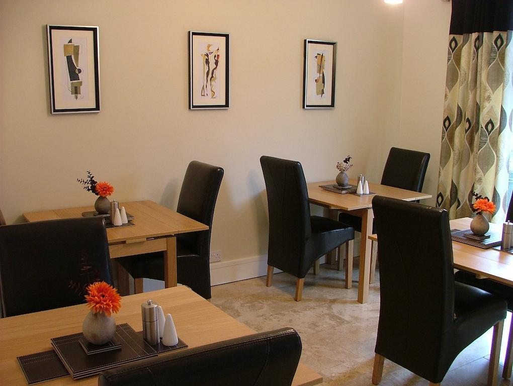 Mead Lodge B&B Corsham Extérieur photo
