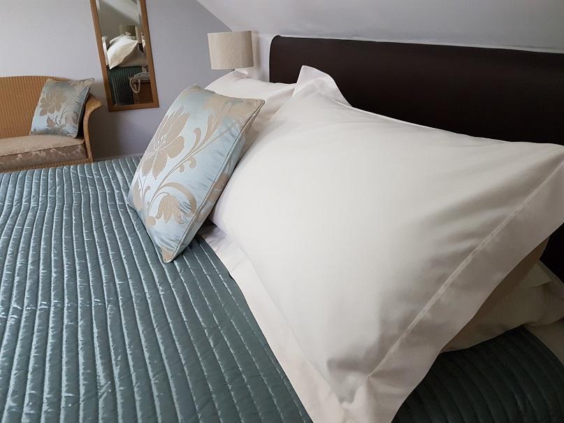 Mead Lodge B&B Corsham Chambre photo